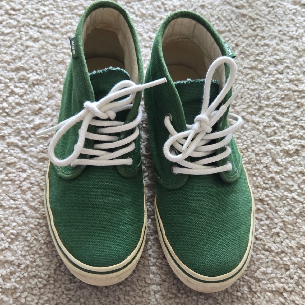 Women's Green Canvas Sneakers